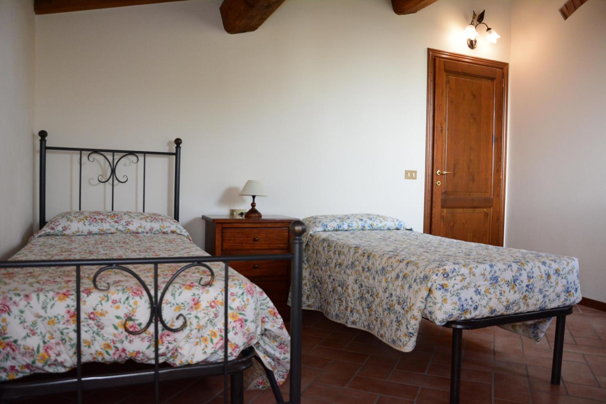 Agriturismo Podere Casalone Limite Eksteriør billede