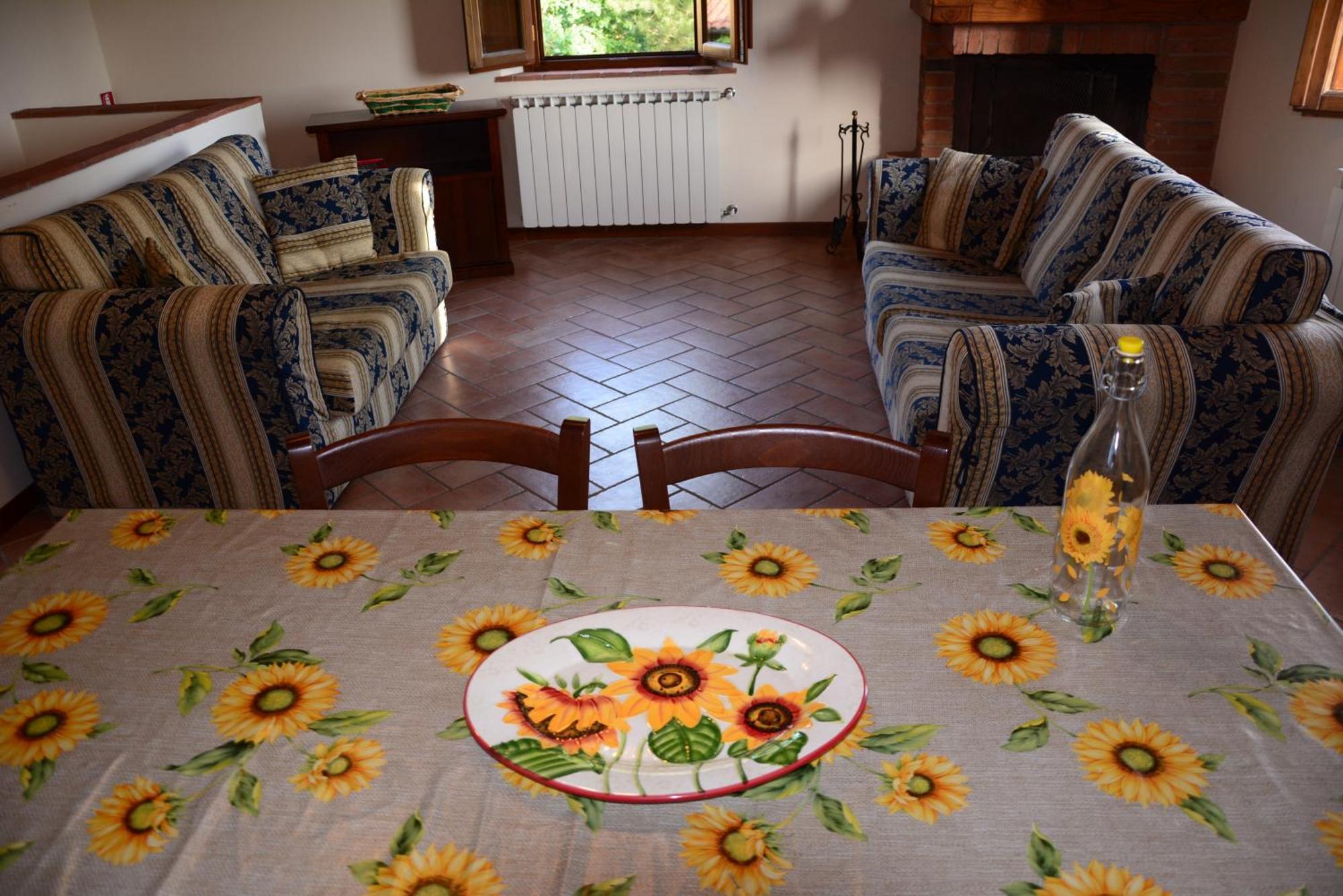 Agriturismo Podere Casalone Limite Eksteriør billede
